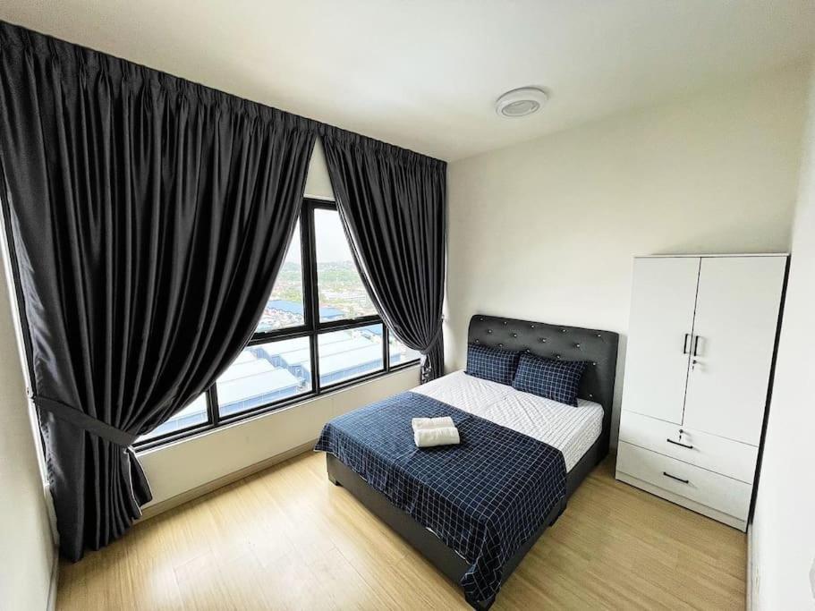 Cozy & Comfy Home Dsara Sentral Opposite Mrt Sungai Buloh Exterior photo